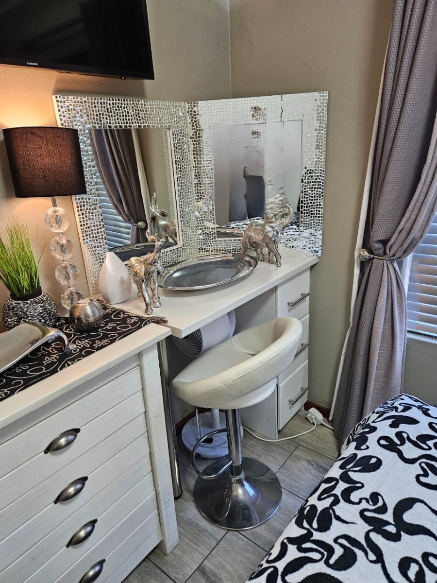 2 Bedroom Property for Sale in Strelitzia Park Eastern Cape